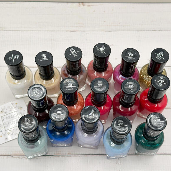 Sally Hansen Miracle Gel Nail Polish Bundle 16pcs - Picture 4 of 4
